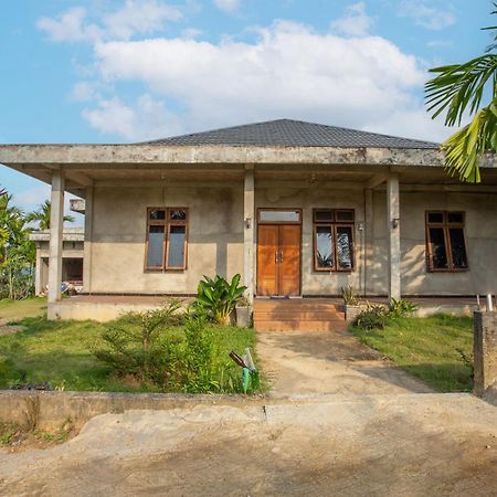 Oyo 92587 Homestay Romauli Kampung Radja Jambi Εξωτερικό φωτογραφία