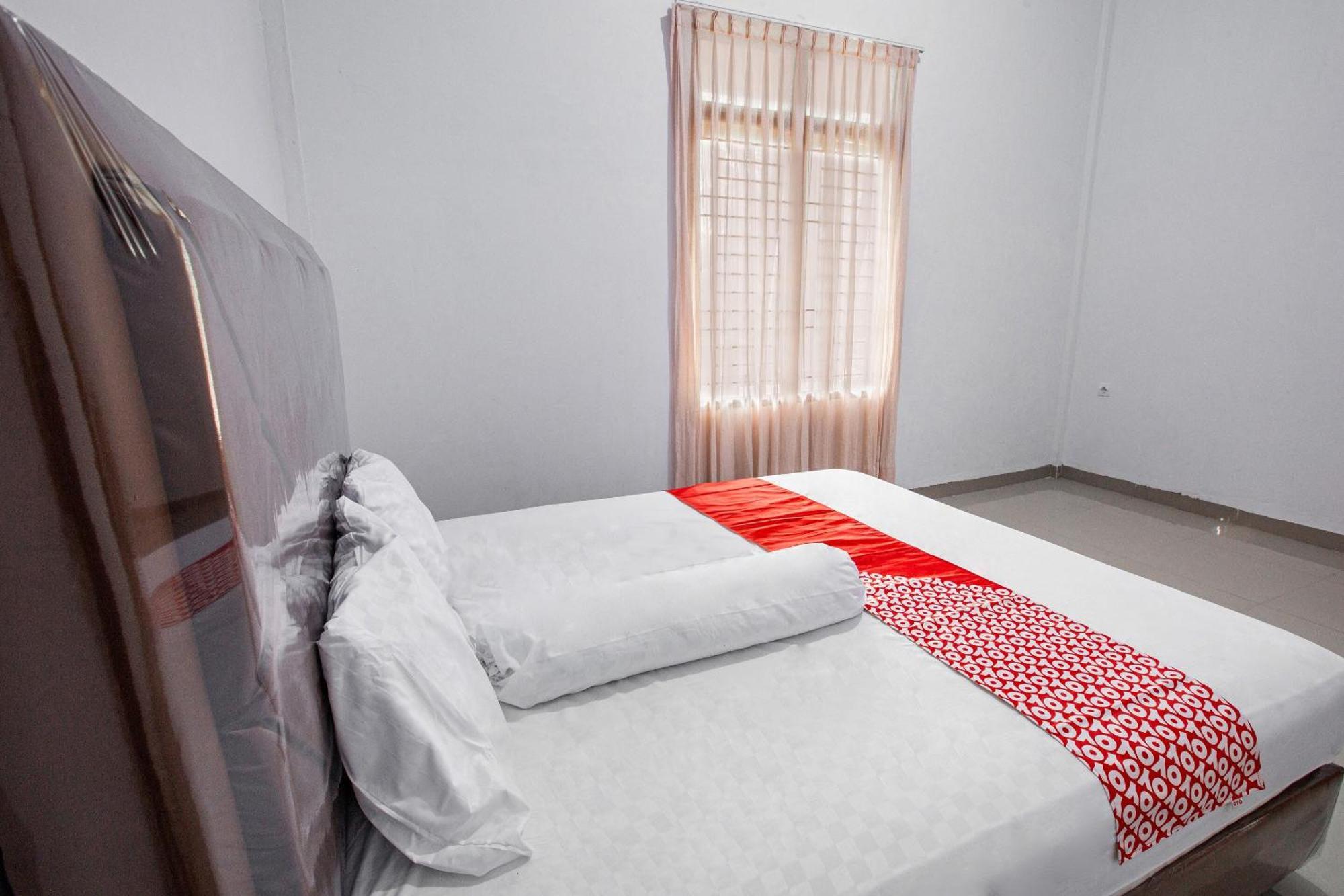 Oyo 92587 Homestay Romauli Kampung Radja Jambi Εξωτερικό φωτογραφία